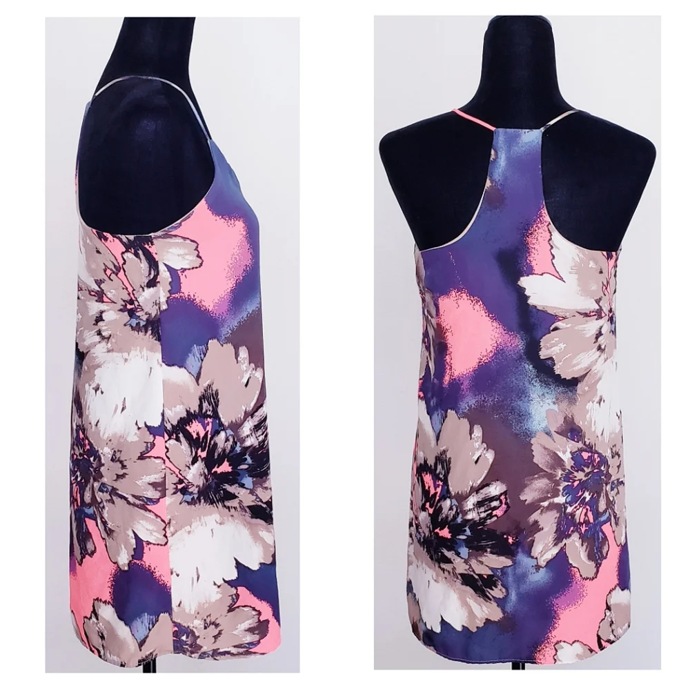 STYLE ROCK SHORT FLORAL DRESS - Picture 2 of 2